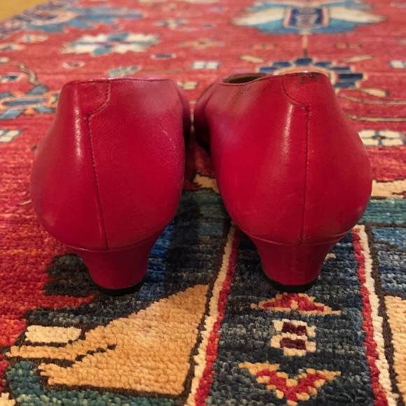 Vintage, red genuine leather shoes. - Picture 7 of 10